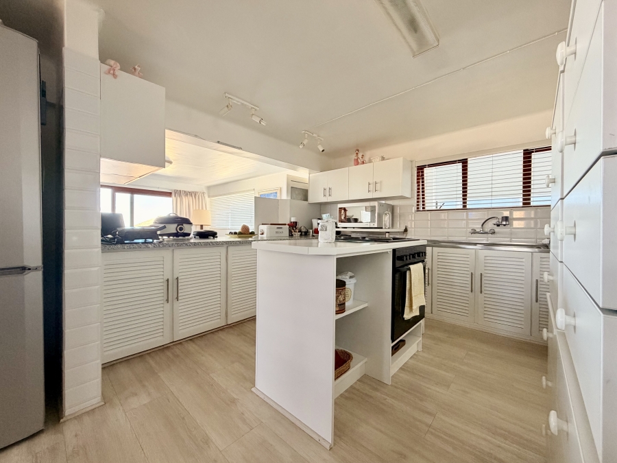 4 Bedroom Property for Sale in Onrus Western Cape